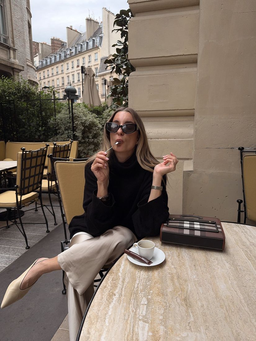 Hotel and travel content by @dom.overseas