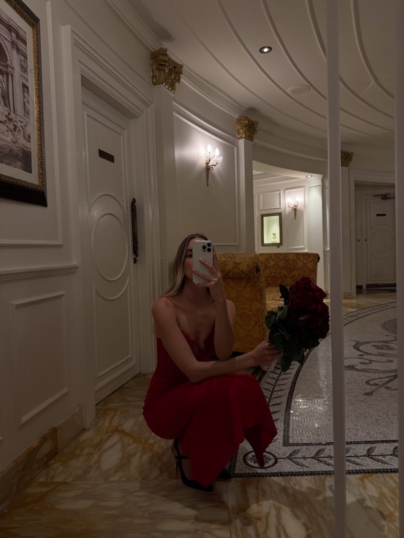 Hotel and travel content by @dom.overseas