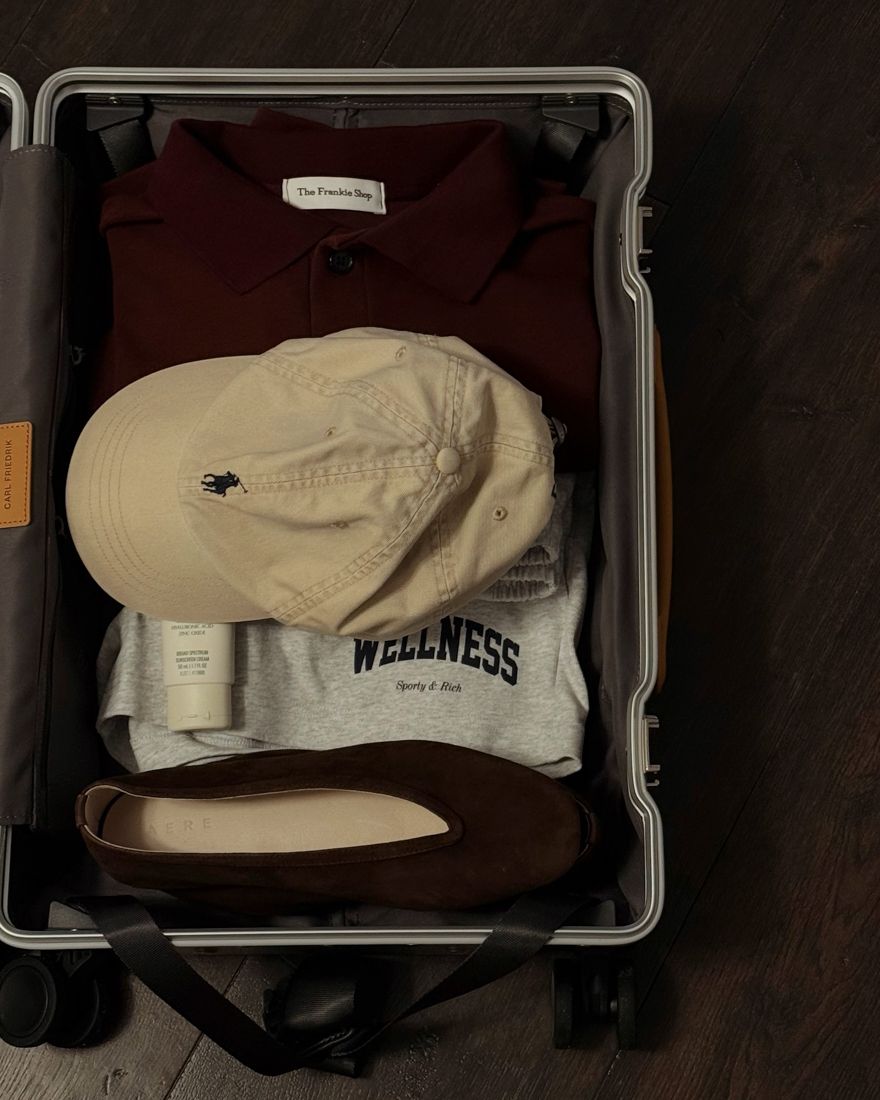 Hotel and travel content by @dom.overseas
