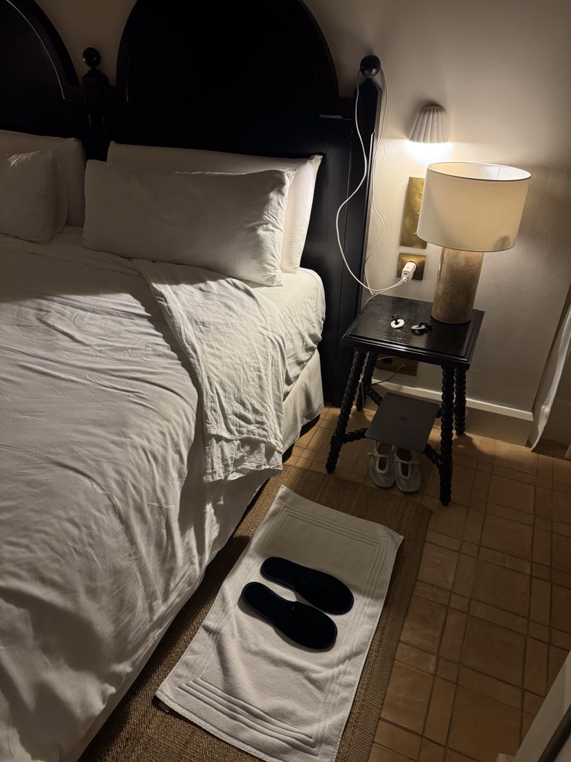 Hotel and travel content by @dom.overseas