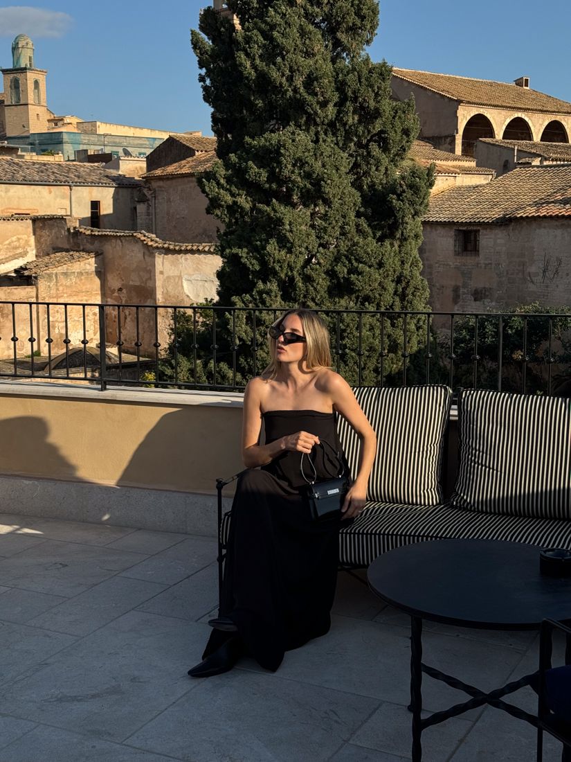 Hotel and travel content by @dom.overseas