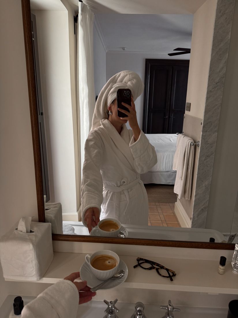 Hotel and travel content by @dom.overseas