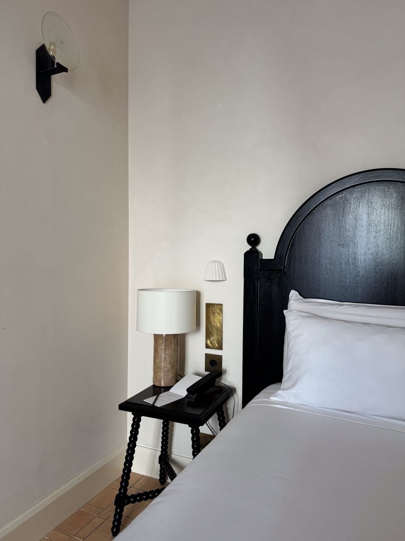 Hotel and travel content by @dom.overseas