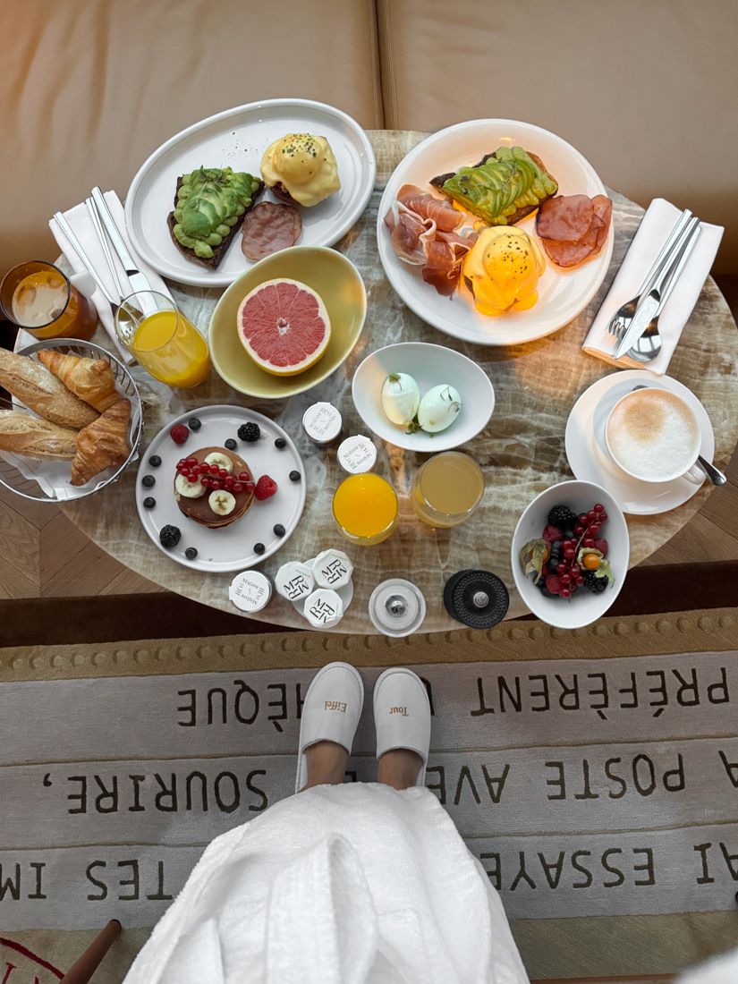 Hotel and travel content by @dom.overseas