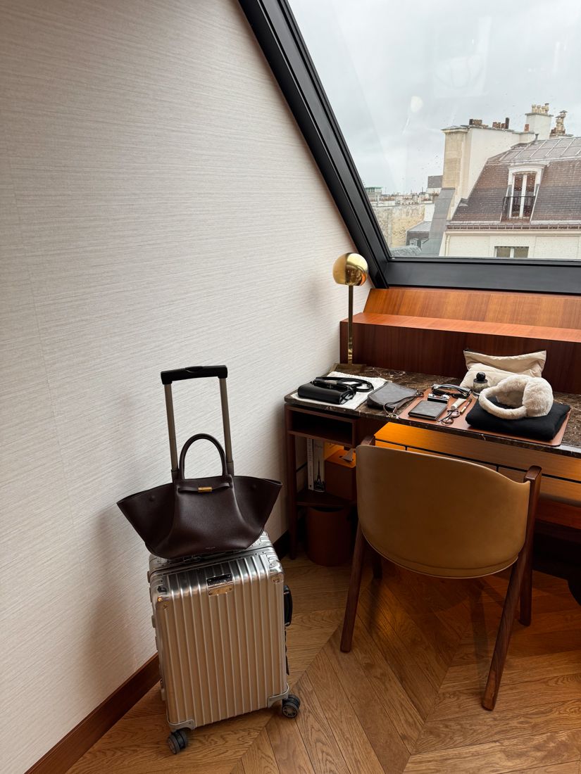 Hotel and travel content by @dom.overseas