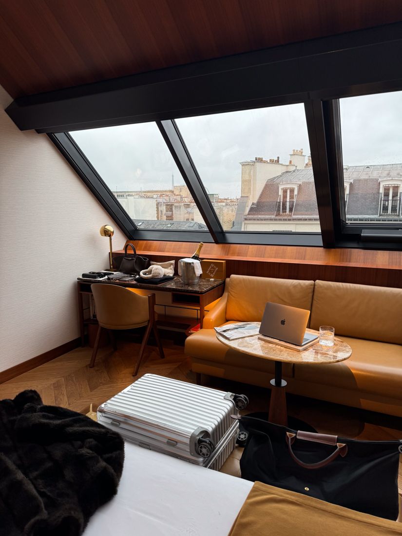 Hotel and travel content by @dom.overseas