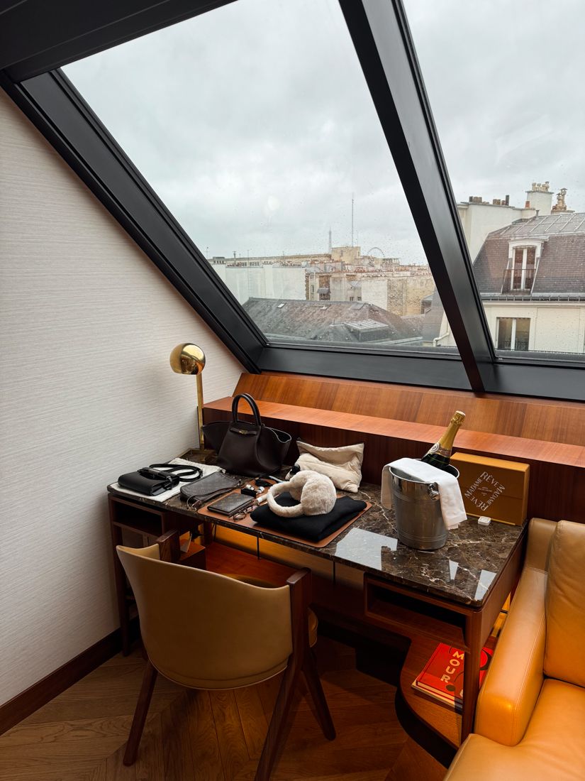 Hotel and travel content by @dom.overseas