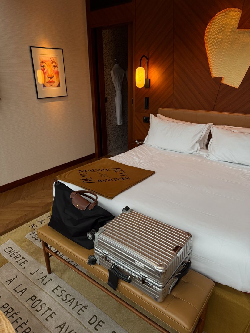 Hotel and travel content by @dom.overseas